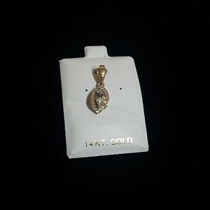 14kt Gold Aquamarine Pendant